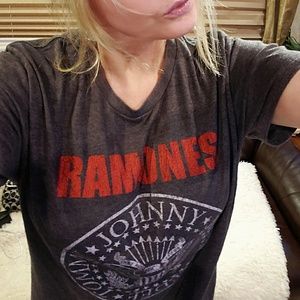 Ramones Men's HEY HO LET'S GO Blitzkrieg Bop Band